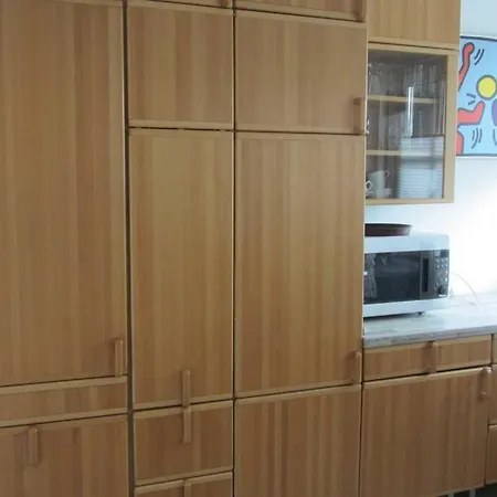 Grosse 20 Km Von Koeln Bis Zu 17 Personen Apartment