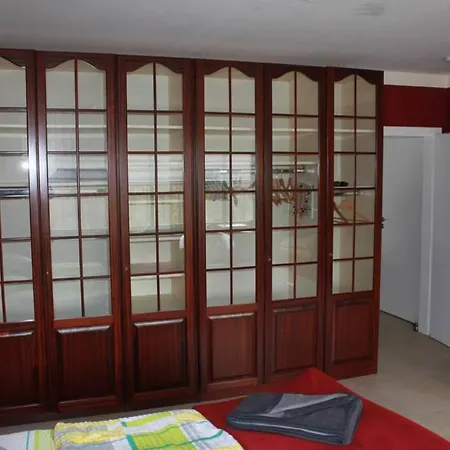 Grosse 20 Km Von Koeln Bis Zu 17 Personen Lägenhet