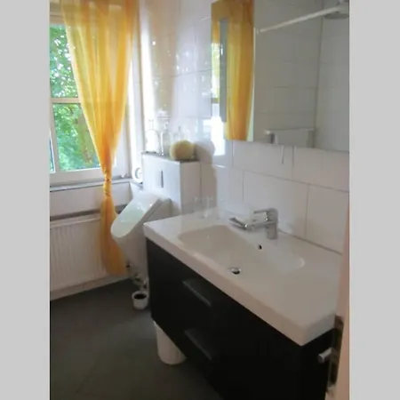 Grosse 20 Km Von Koeln Bis Zu 17 Personen *