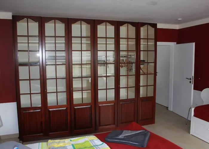 Grosse 20 Km Von Koeln Bis Zu 17 Personen 아파트