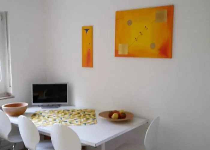 Grosse 20 Km Von Koeln Bis Zu 17 Personen 아파트